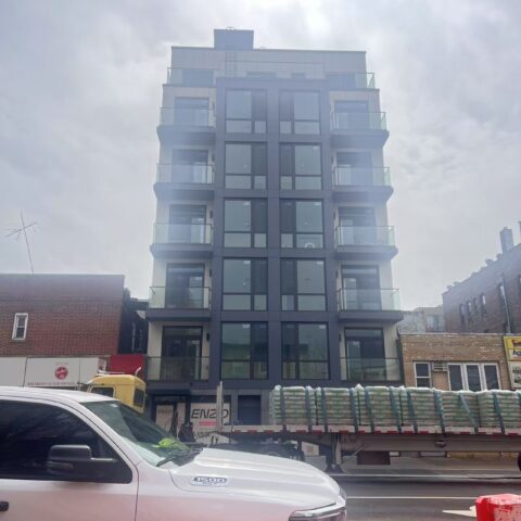 11-52 44th Dr